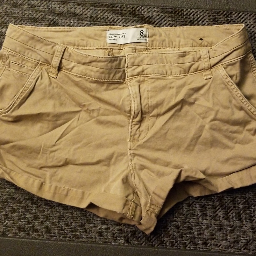 Abercrombie & Fitch tan low rise shorts